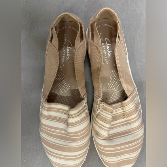 Clark’s women’s flats 5.5 brand new slip on - Picture 4 of 7